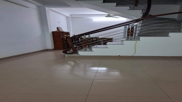 CHO THUÊ NHÀ NGUYÊN CĂN VĂN LA, VĂN PHÚ, HÀ ĐÔNG 4 TẦNG, 40M2, 3 NGỦ, 9 TRIỆU